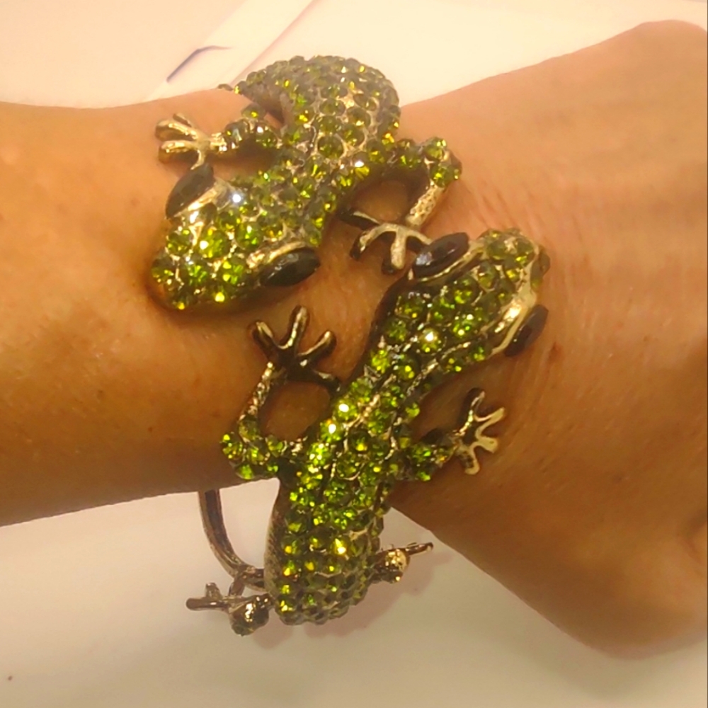 Green Rhinestone Gecko Bracelet Vintage